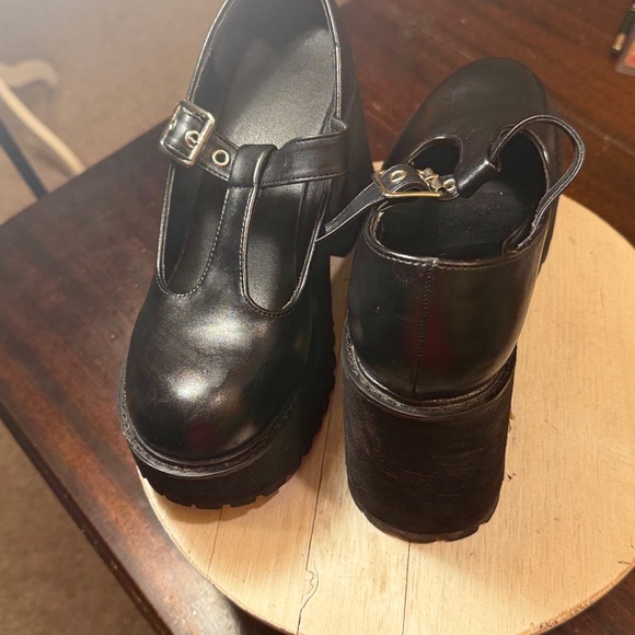 Hot Topics Mary Jane Platform Chunky Heel Round Toe Dark Academia Goth 8-8.5 Sz - Picture 9 of 10